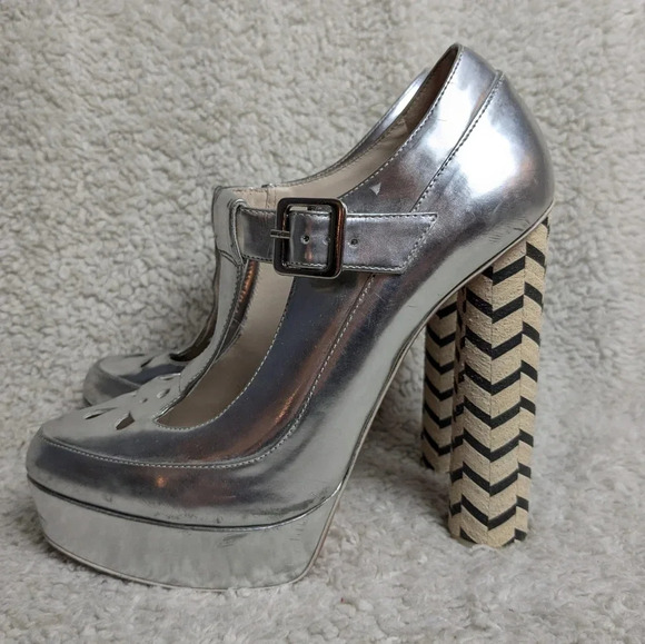 Sophia Webster Silver Heels with Chevron Block Heel - Picture 5 of 13
